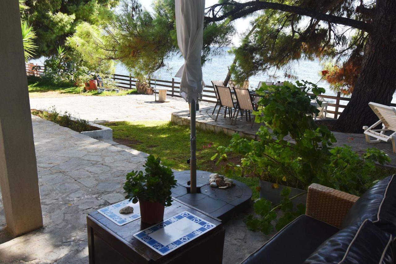 Barlee Beach Front House, Metamorfosi Exterior foto